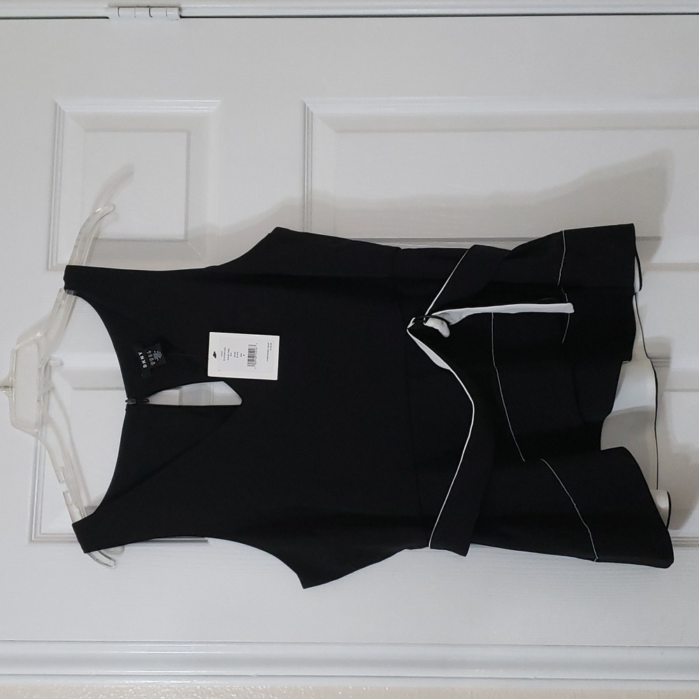 DKNY BLACK V-Neck TOP